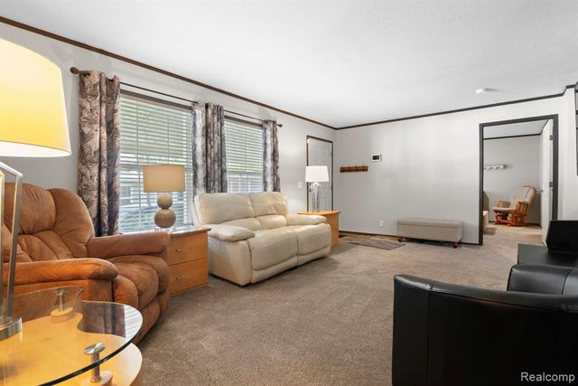303 Toucan Street, Rochester Hills, MI 48309