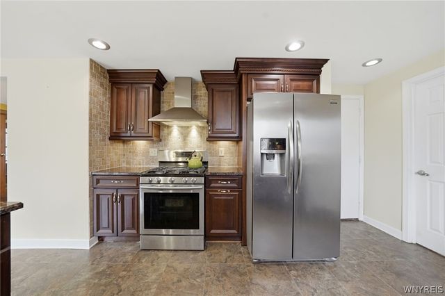 255 Glen Oak Drive, Amherst, NY 14051