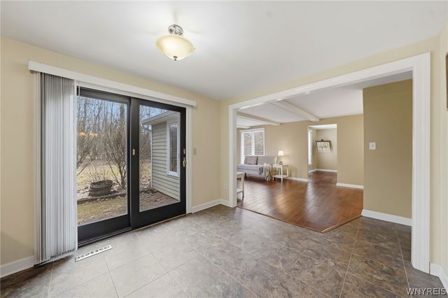 255 Glen Oak Drive, Amherst, NY 14051