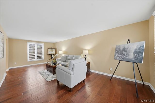 255 Glen Oak Drive, Amherst, NY 14051