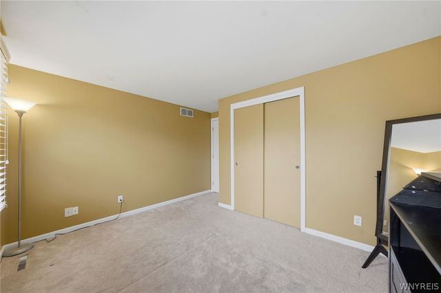 255 Glen Oak Drive, Amherst, NY 14051