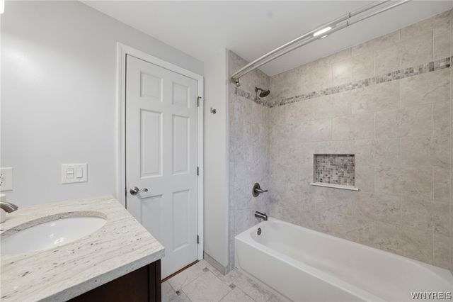 255 Glen Oak Drive, Amherst, NY 14051