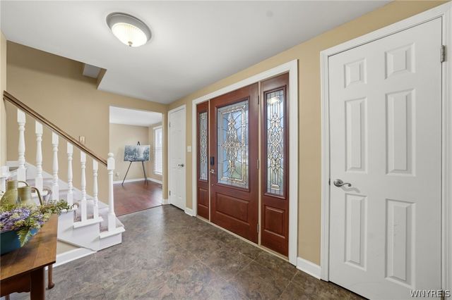 255 Glen Oak Drive, Amherst, NY 14051