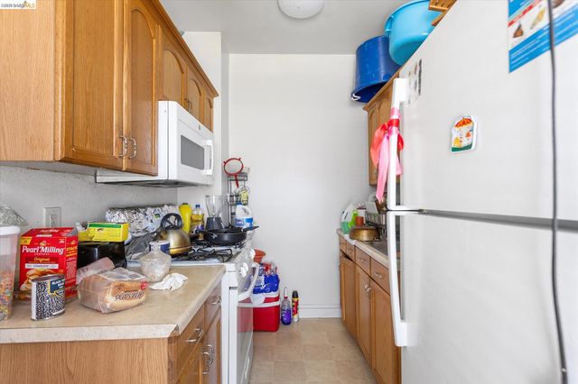 1905 Foothill Blvd, Oakland, CA 94606