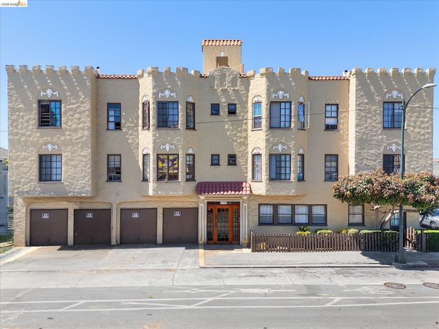 1905 Foothill Blvd, Oakland, CA 94606