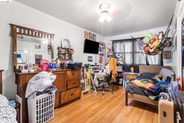1905 Foothill Blvd, Oakland, CA 94606