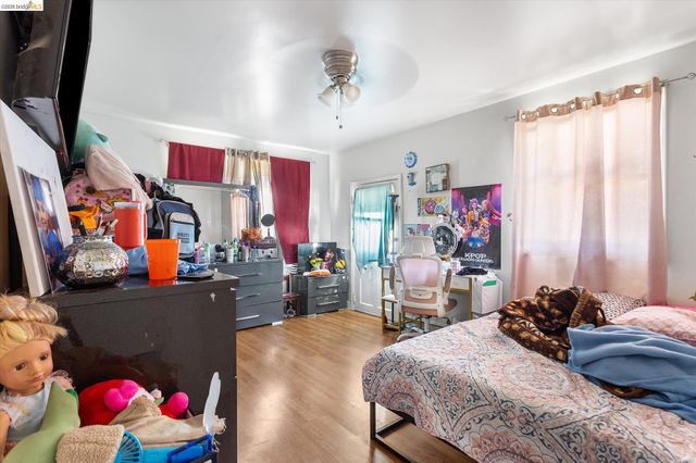 1905 Foothill Blvd, Oakland, CA 94606