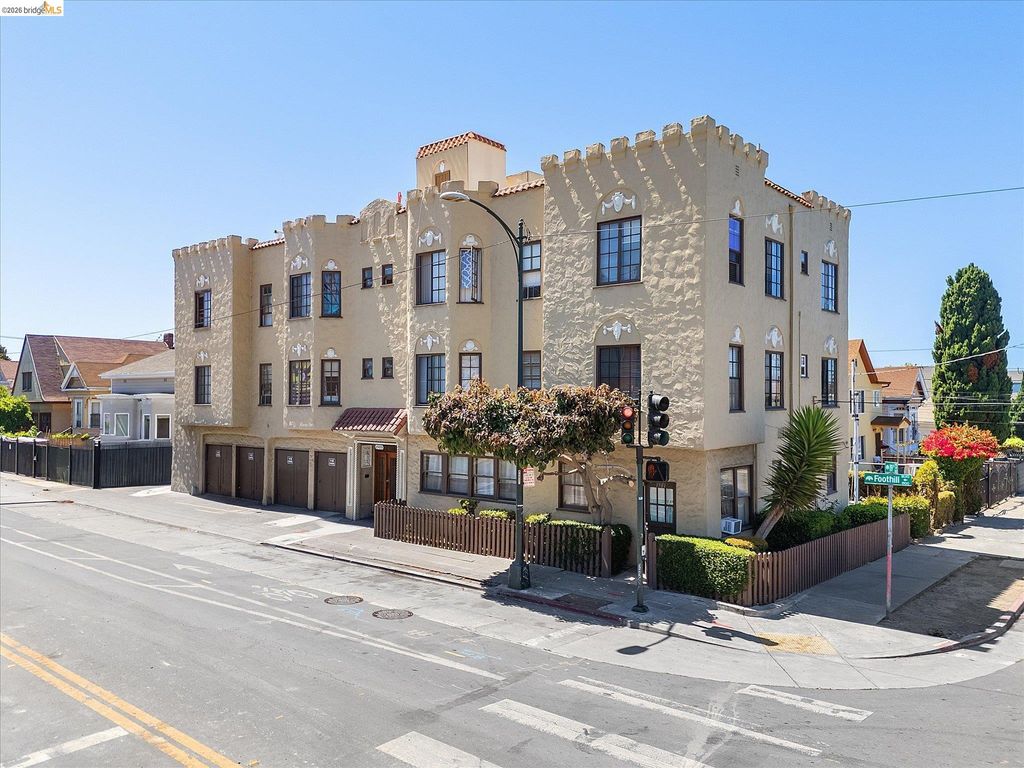 1905 Foothill Blvd, Oakland, CA 94606