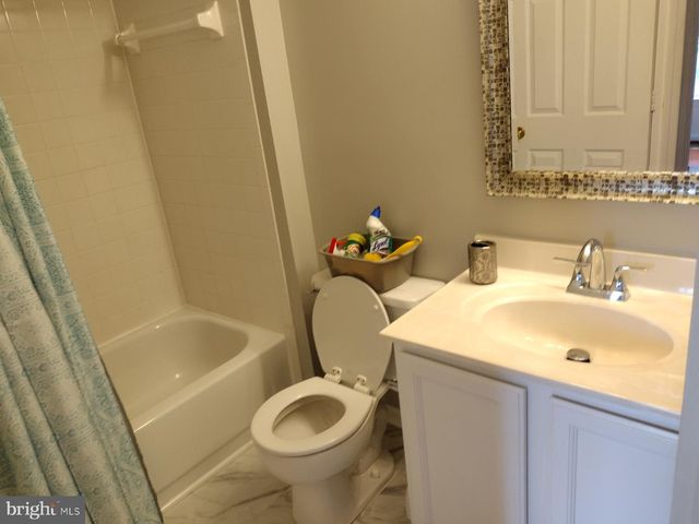 2006 MILITIA CT, Odenton, MD 21113