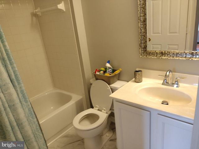 2006 MILITIA CT, Odenton, MD 21113