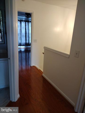 2006 MILITIA CT, Odenton, MD 21113