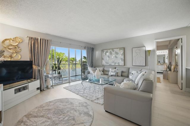 137 Piedmont C 137, Delray Beach, FL 33484