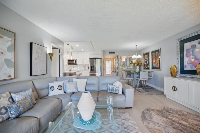 137 Piedmont C 137, Delray Beach, FL 33484