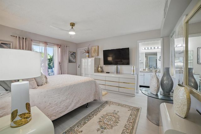 137 Piedmont C 137, Delray Beach, FL 33484