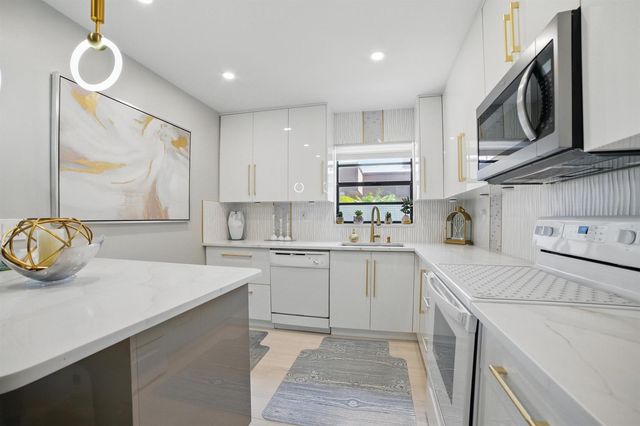 137 Piedmont C 137, Delray Beach, FL 33484