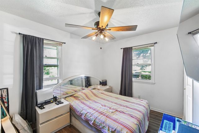 1516 Oak Park Avenue, Des Moines, IA 50313