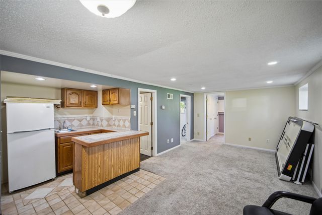 1516 Oak Park Avenue, Des Moines, IA 50313