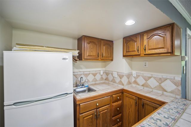 1516 Oak Park Avenue, Des Moines, IA 50313