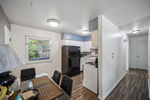 1516 Oak Park Avenue, Des Moines, IA 50313
