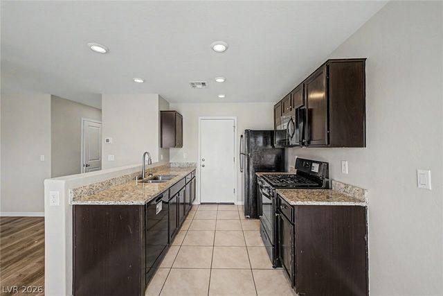 1883 Metamora Street, Las Vegas, NV 89115