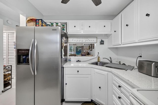 8400 Lagos De Campo Boulevard 303, Tamarac, FL 33321