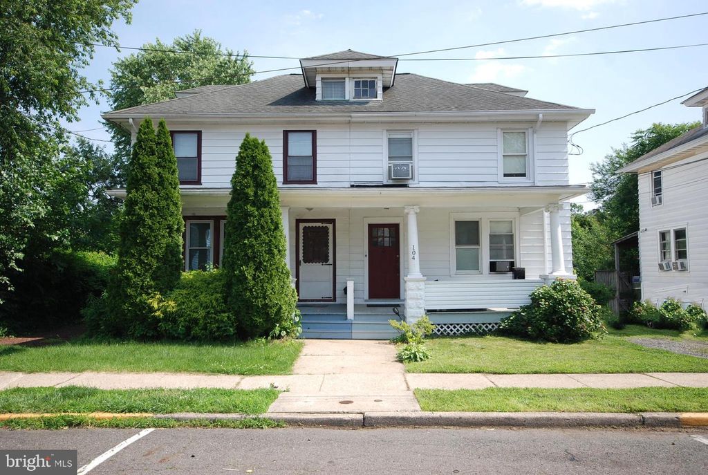 104 JUNIPER ST, Burlington, NJ 08016