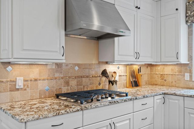 4285 Rosewood Lane N, Plymouth, MN 55442