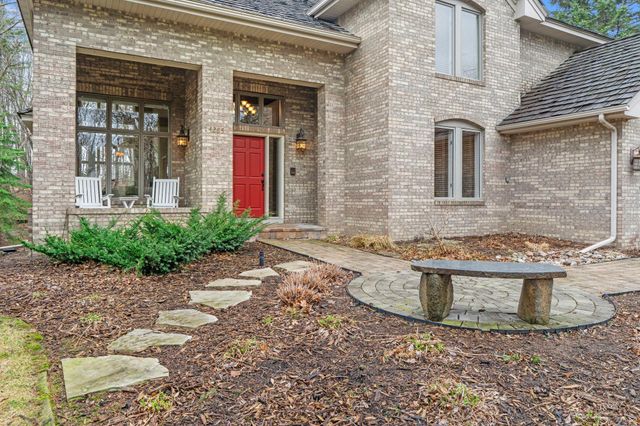 4285 Rosewood Lane N, Plymouth, MN 55442