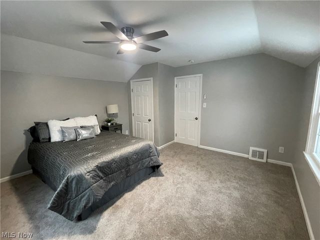 4059 Monticello Boulevard, Cleveland Heights, OH 44121