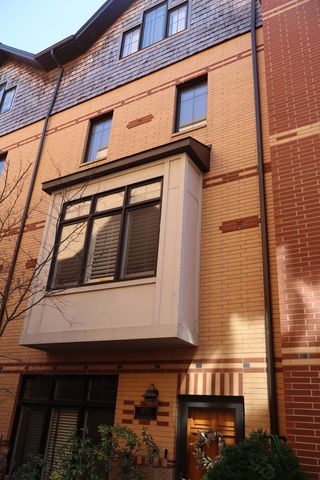 1022 Alexander Lane, Oak Park, IL 60302