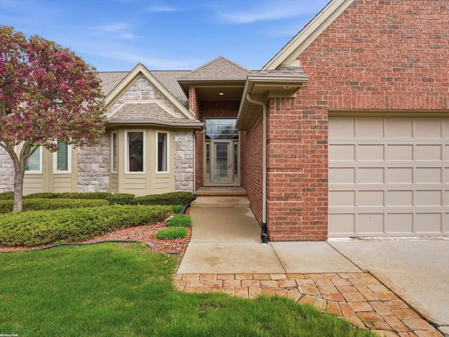 6181 Pond Drive, Washington Twp, MI 48094