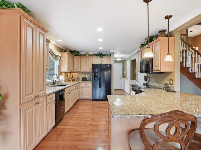 6181 Pond Drive, Washington Twp, MI 48094