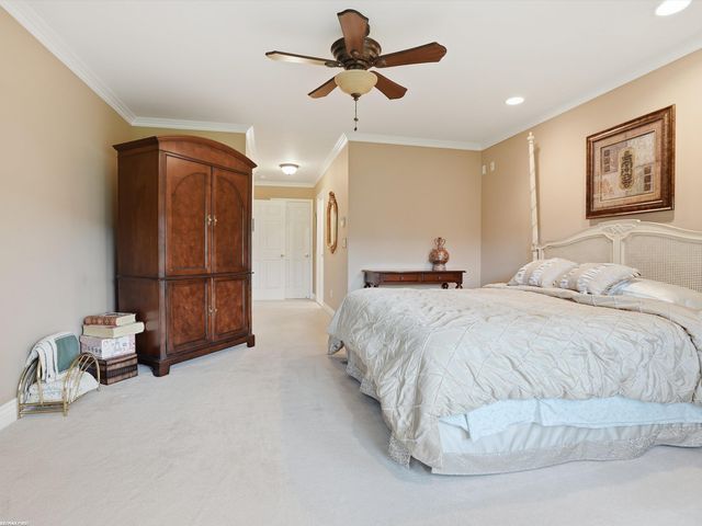 6181 Pond Drive, Washington Twp, MI 48094