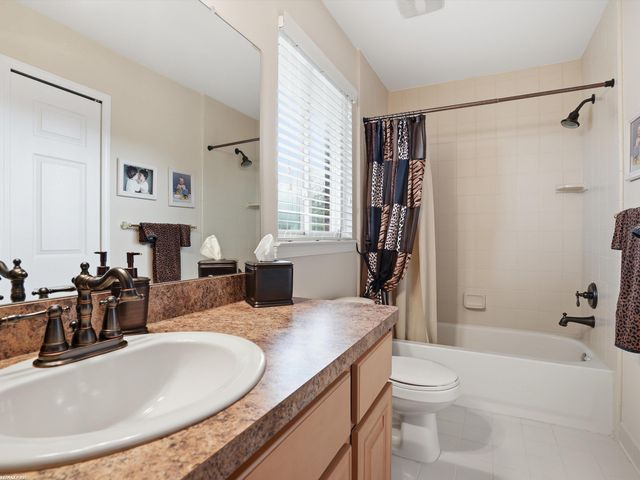 6181 Pond Drive, Washington Twp, MI 48094