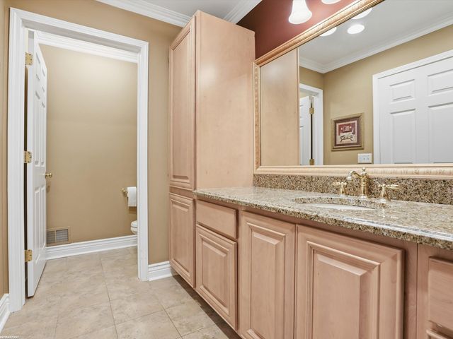 6181 Pond Drive, Washington Twp, MI 48094