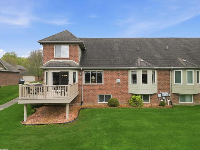 6181 Pond Drive, Washington Twp, MI 48094