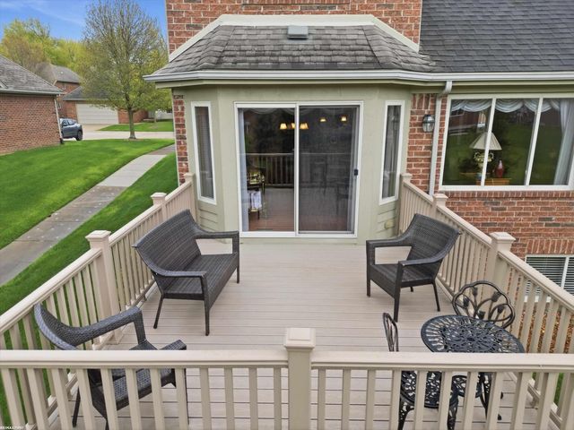 6181 Pond Drive, Washington Twp, MI 48094