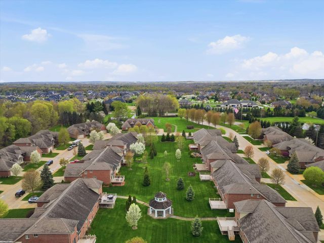 6181 Pond Drive, Washington Twp, MI 48094