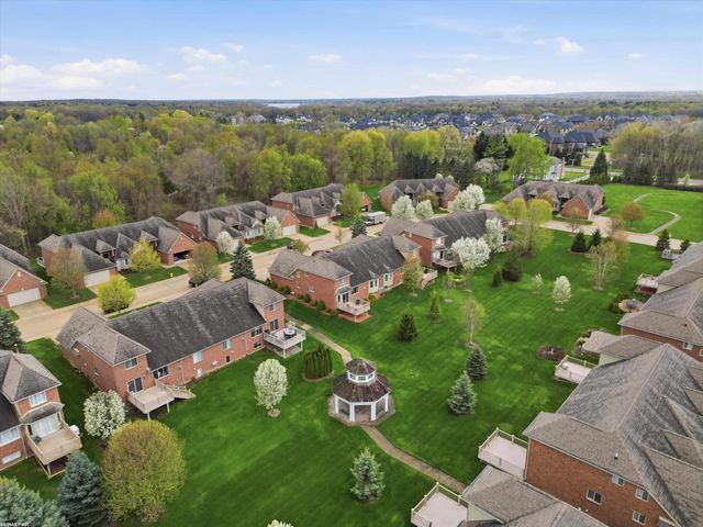 6181 Pond Drive, Washington Twp, MI 48094
