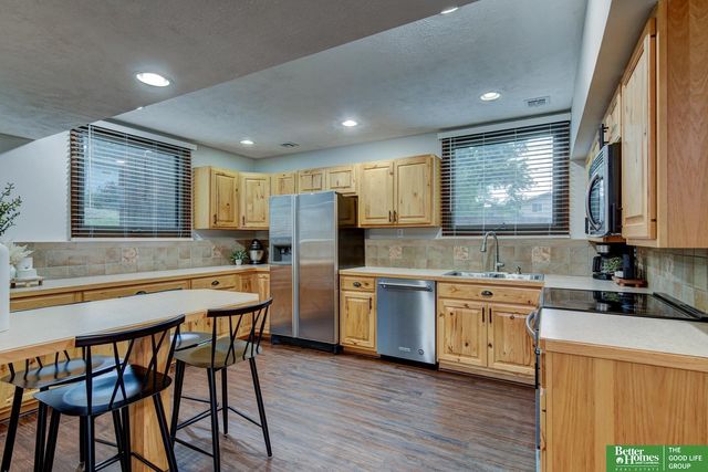 4622 N 82nd Street, Omaha, NE 68134