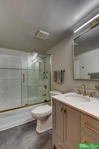 4622 N 82nd Street, Omaha, NE 68134