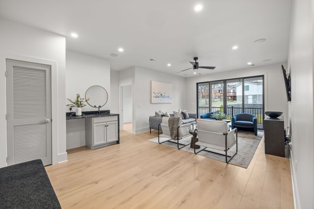 601 S 9th St, Nashville, TN 37206