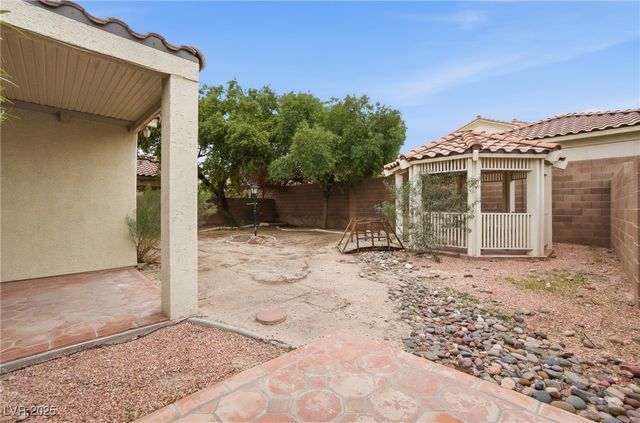 10631 Sweet Lilly Court, Las Vegas, NV 89141