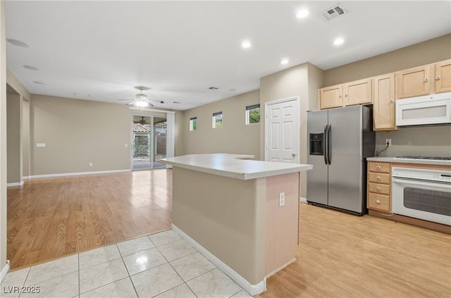 10631 Sweet Lilly Court, Las Vegas, NV 89141