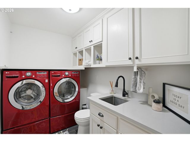 917 N HERON Dr, Ridgefield, WA 98642