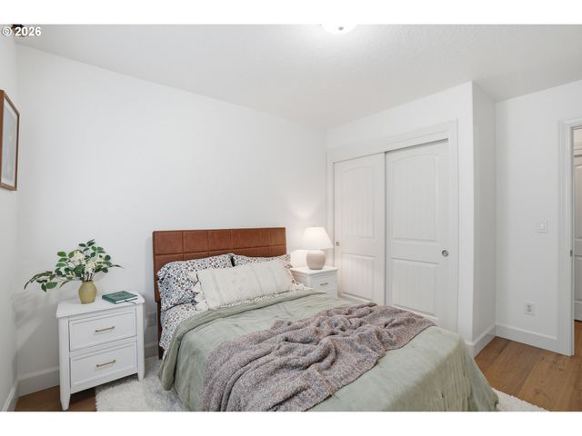 917 N HERON Dr, Ridgefield, WA 98642