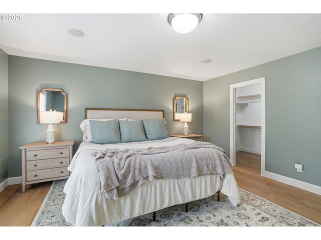917 N HERON Dr, Ridgefield, WA 98642