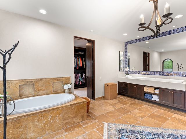 2835 Palomino Springs, Bandera, TX 78003