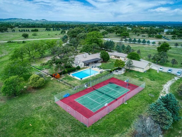 2835 Palomino Springs, Bandera, TX 78003