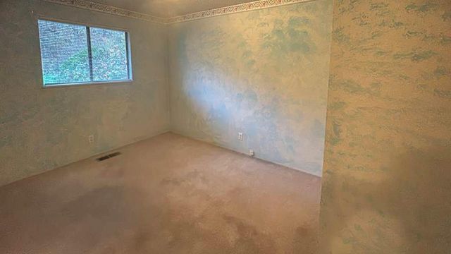 1023 NE Primrose Place, Grants Pass, OR 97526